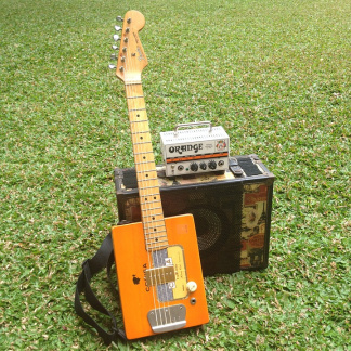 guitar-489278_960_720