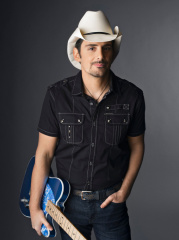 nas-bradpaisley-04