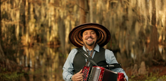 Terrance-ULL-LA-Tourism-BEST-2-1920x940