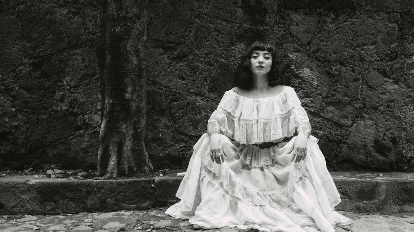 Mon Laferte.jpg