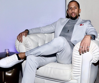 Affion Crockett fb