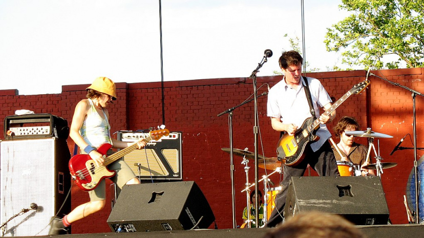 1024px-Superchunk-2.jpg