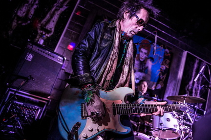 Earl Slick