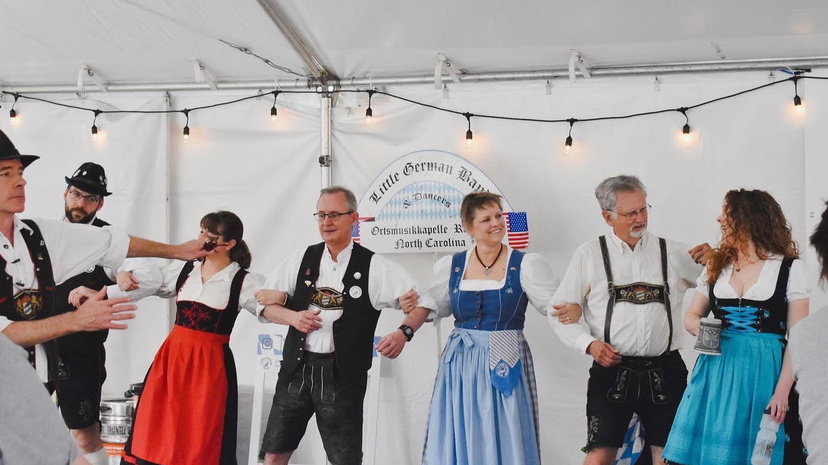 Oktoberfest1.jpg