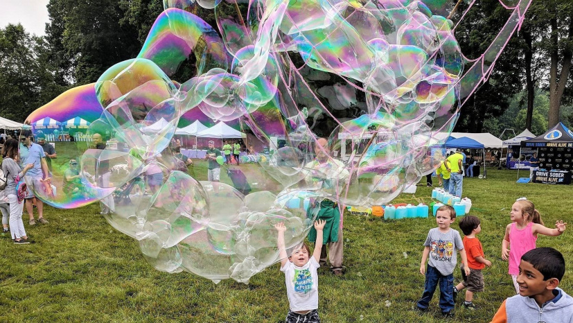 Bubble Festival in Wilmington by Grandpop Bubbles.jpg
