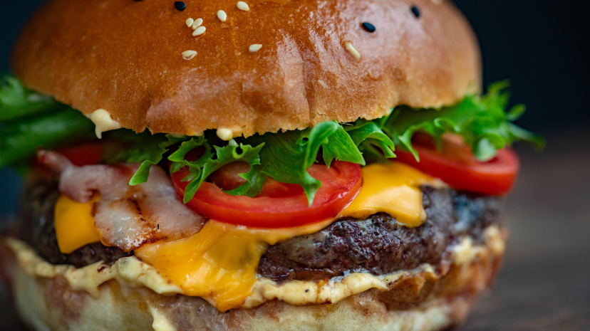 food-hamburger-dish-buffalo-burger-cheeseburger-fast-food-1556149-pxhere.com.jpg