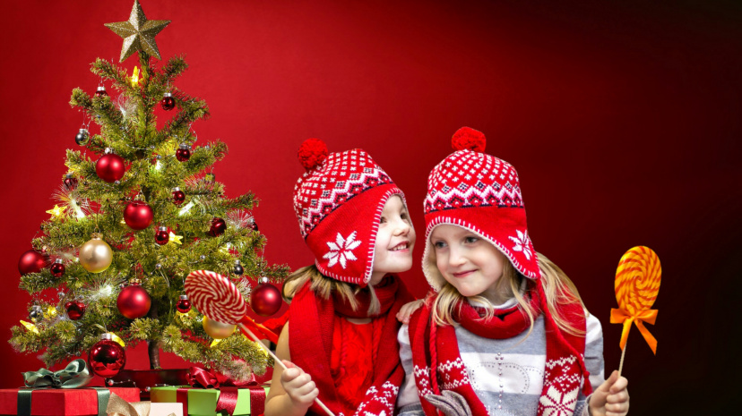 new-year-kids-red-funny-gifts-christmas-tree-holiday-1459791-pxhere.com.jpg