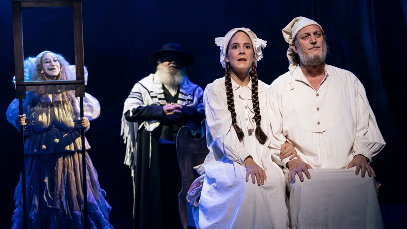 fiddler_production_photos_0003_The-Company-of-the-North-American-Tour-of-FIDDLER-ON-THE-ROOF-Photo-by-Joan-Marcus-013-6359b39954.jpg