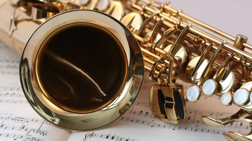 music-reflection-instrument-musical-instrument-saxophone-gold-770125-pxhere.com.jpg