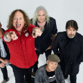 THE SCREAMING JETS