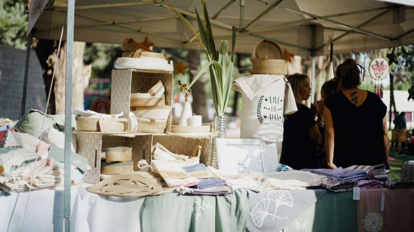 free-photo-of-textiles-exhibition-at-the-market.jpeg?auto=compress&cs=tinysrgb&w=1260&h=750&dpr=2.jpg