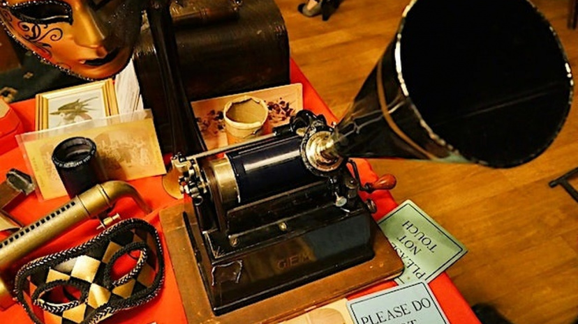 The History of Invention Show at The Museum of Interesting Things.v2.jpg