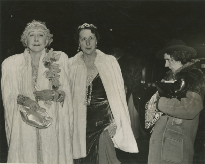 weegee-1194x