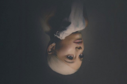 Ariana Grande.v1