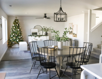 dining-room-holiday
