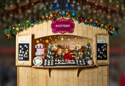20231010_Christkindl_Markt_Shopping_038_cutout_newBG_crop_2