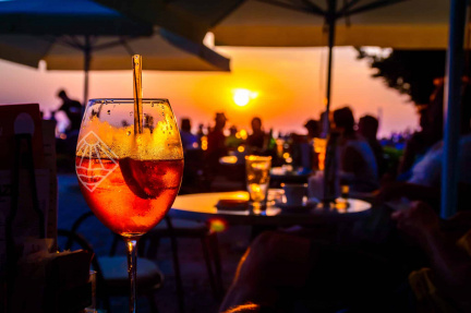 Wine-Photo-for-website--2048x1362