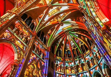 Lyon born of light - The medallion of Saint John.v1