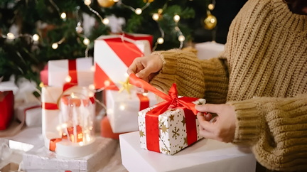 Season of Giving Market