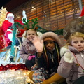 Santa_and_kids_on_float_b18777e3-70bc-49c2-b5ae-77ef69a6fd44