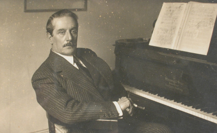 Puccini tells Puccini