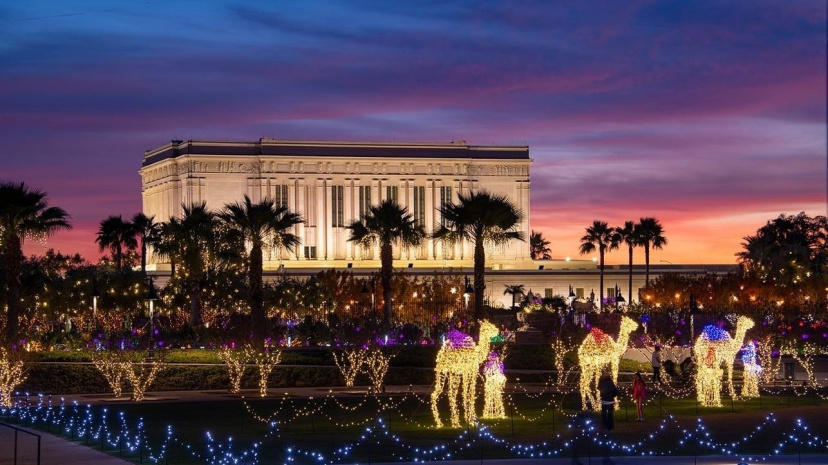 Mesa-Temple-Christmas-Lights.jpg