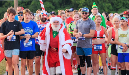 2024-0720-ChristmasJulyRun-0087