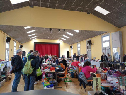 Brocante à l'ALCV