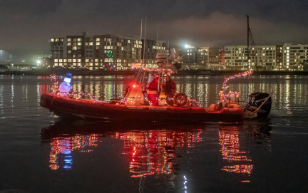 2023_OYC_LightedBoatParade-1