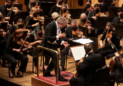 2223_Web-Updates2_thomas_conducting_2