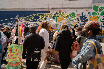 Trans Art Market