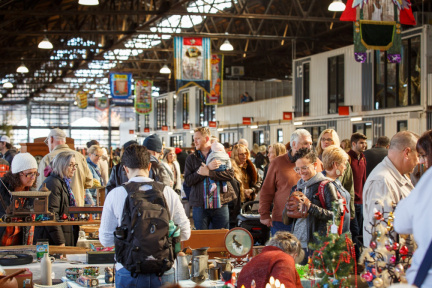 Cherry Street Pier Holiday Exhibition