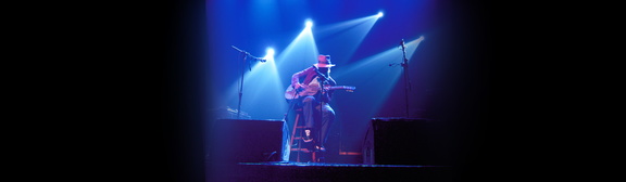 Gary Lucas