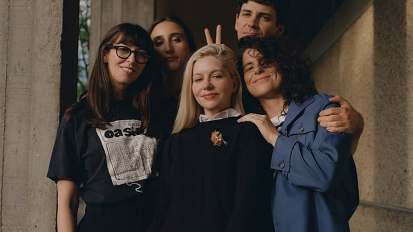 Alvvays.v1.jpg