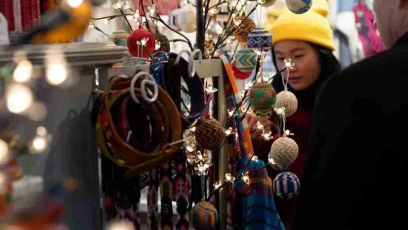DowntownDC Holiday Market 1_0.jpg (1).jpg