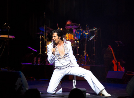 Elvis - A Christmas Special with Pete Paquette