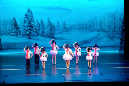 The Studio's Holiday Show