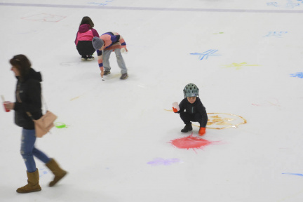 Paint the ice