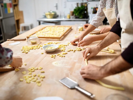 Cooking Class Make Fresh Pasta Like an Italian.v1