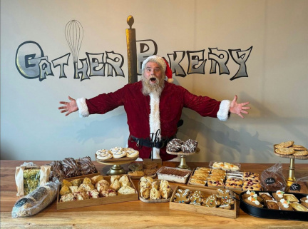 Christmas Special - Cookie decorating with Santa!