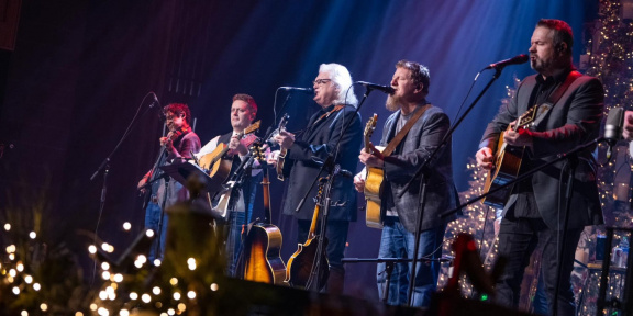 Ricky+Skaggs+Christmas+Event+Cover
