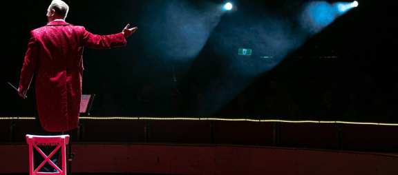 11078_show_1600x708_01