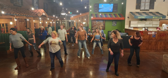 Line Dancing w Debbie (1)