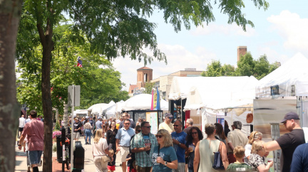 whitefish-bay-crowd-scaled