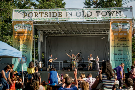Portside-in-Old-Town-CREDIT-Sam-Kittner-for-Visit-Alexandria-57-2100x1401-5432c89f-5642-422e-bb3d-47c1e3e82e48