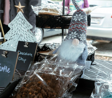 Artisan Holiday Markets