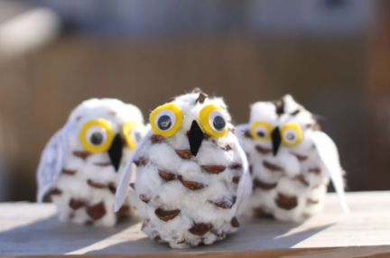 Let’s Craft! Pinecone Winter Owl