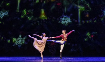 The Nutcracker ( Joffrey Ballet )
