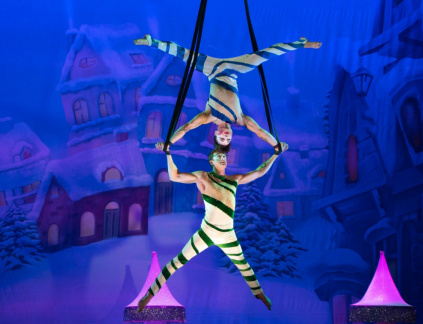 Cirque Dreams Holidaze