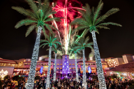 Fairmont-Scottsdale-Princess---Christmas-Event---Tree-Lighting-Ceremony---1428838-_FFD802C9-5056-B3A8-4922690C6E7EFBBD_ffe569dd-5056-b3a8-4932b79fe0e11932